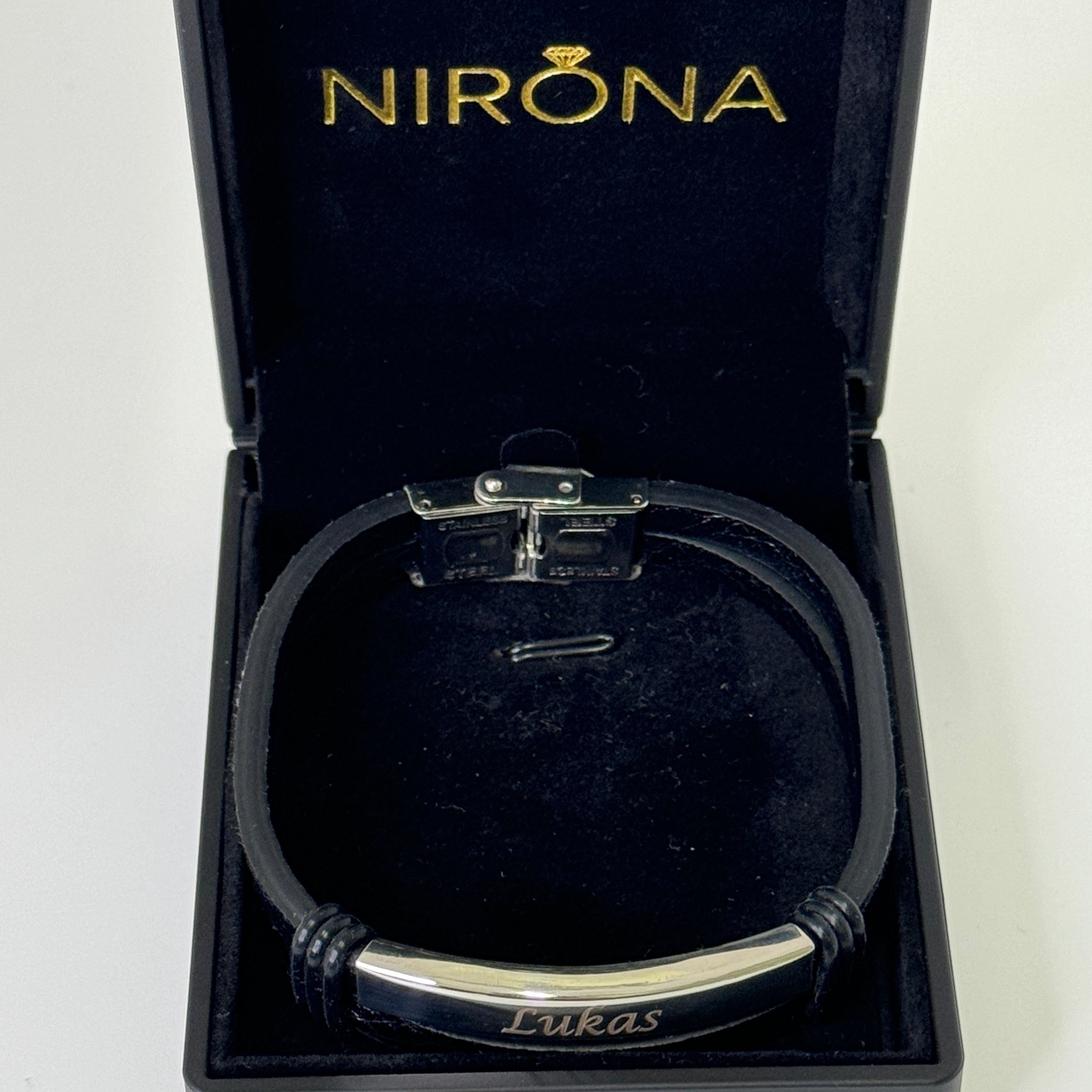 Nirona | Lederarmband mit Gravur